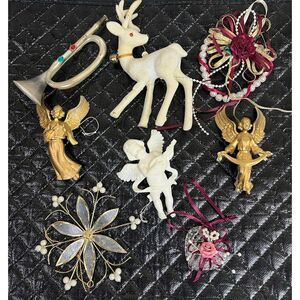 8 Vtg Pearl Cream, Gold, Burgundy Deer Victorian‎ Style Christmas Ornaments
